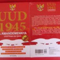 UUD 1945 & Amandemennya untuk Pelajar dan Umum